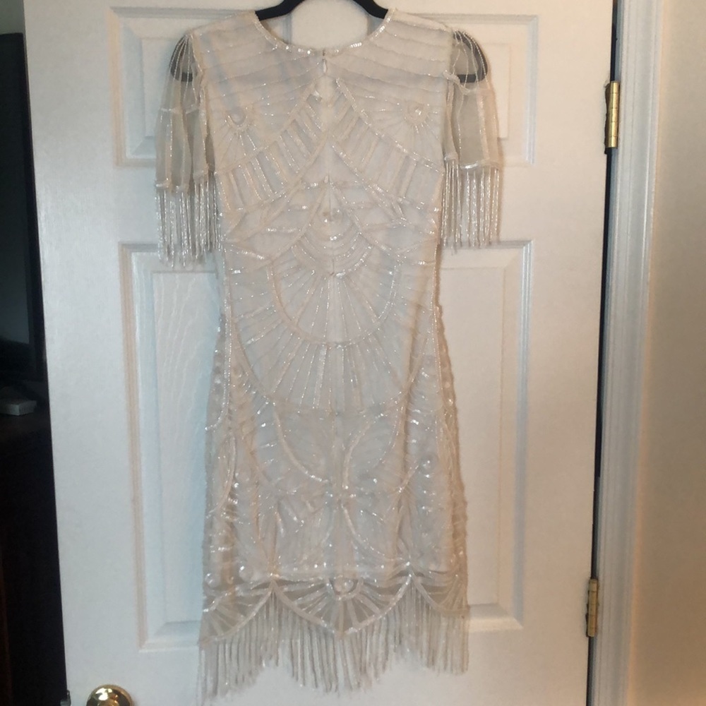 White beaded dress - Picture 5 of 7